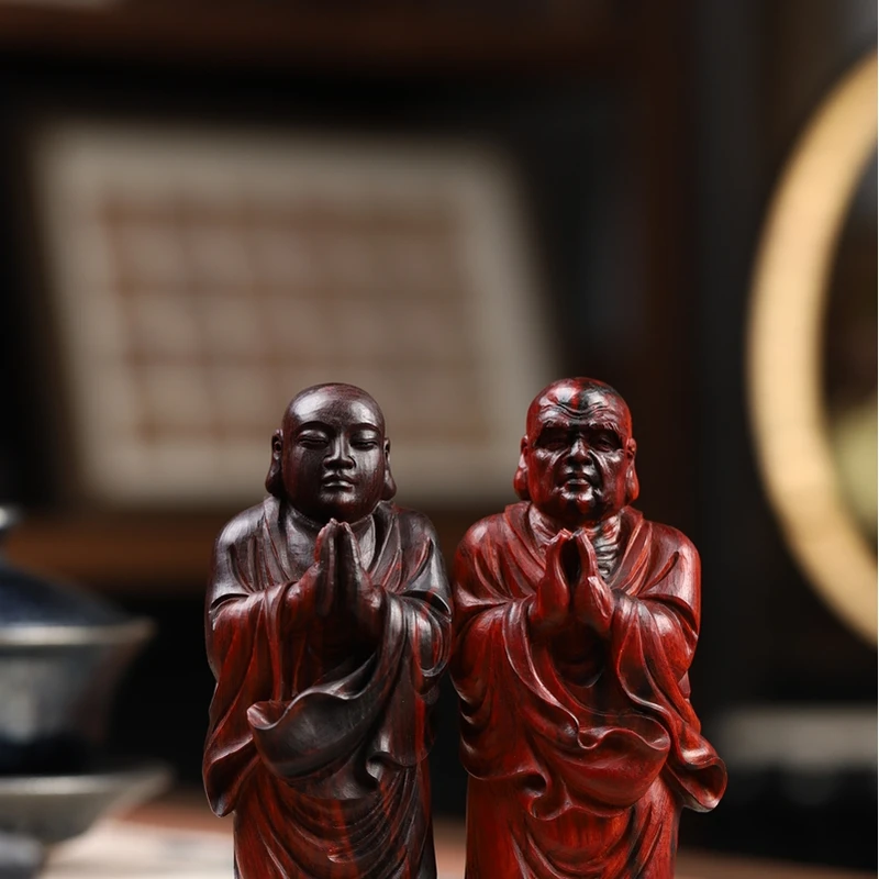 印度小叶紫檀释迦摩尼纯手工雕刻高端精品实心红木文玩家居收藏品