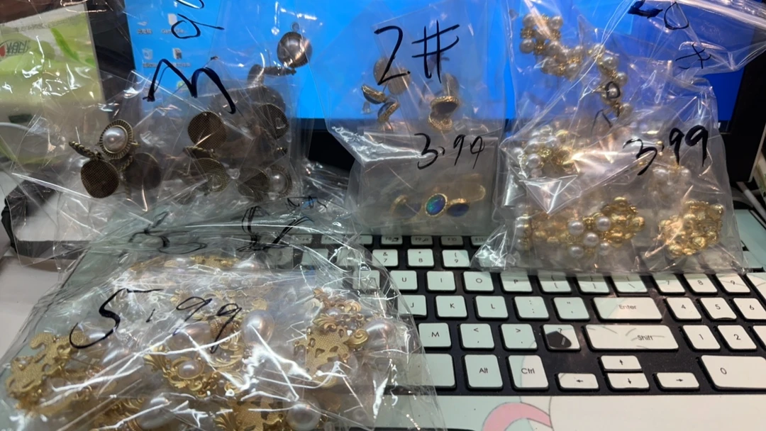 非金属耳饰 四款每样十个