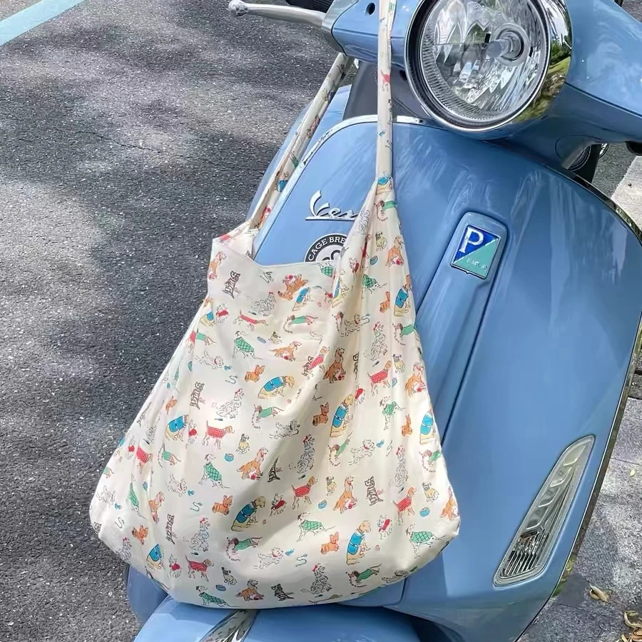 文艺复古2024印花卡通新款可爱小狗外出单肩大容量托特帆布包