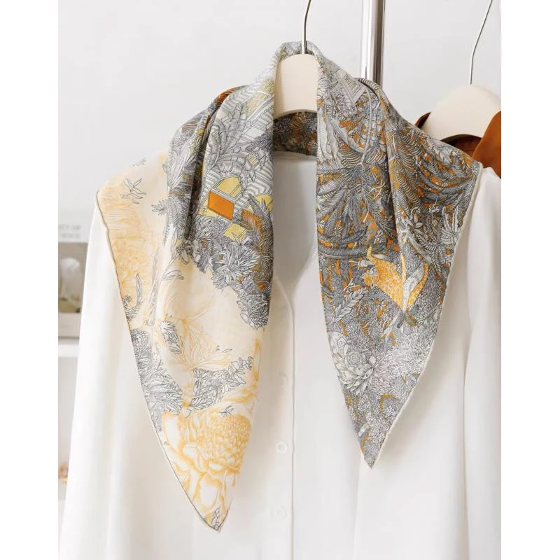 Hongxi Scarves/鸿晰丝毛双面丛林福宝60方巾B179