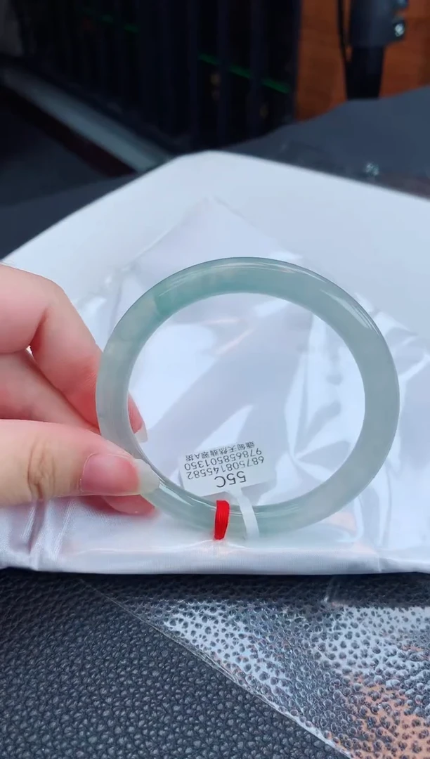 【闪购商品】翡翠手镯未镶嵌缅甸天然A货翡翠手镯