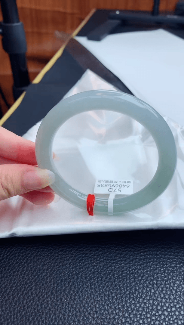 【闪购商品】翡翠手镯未镶嵌天然缅甸A货翡翠手镯