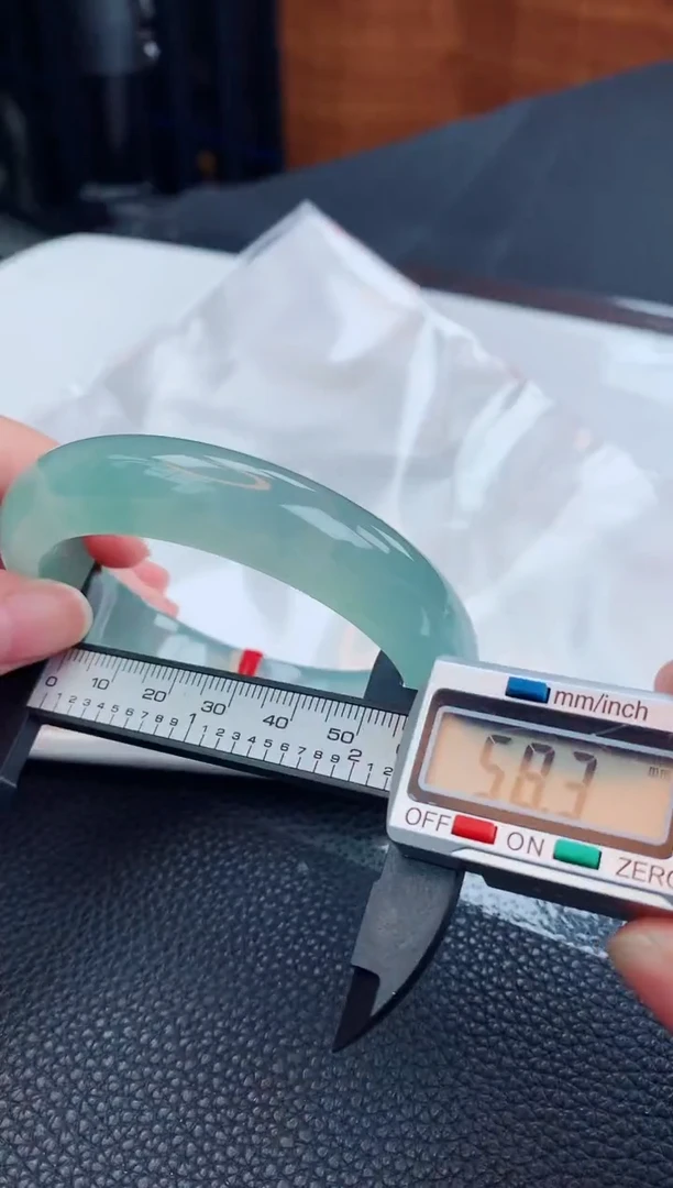 【闪购商品】翡翠手镯未镶嵌天然缅甸A货翡翠手镯