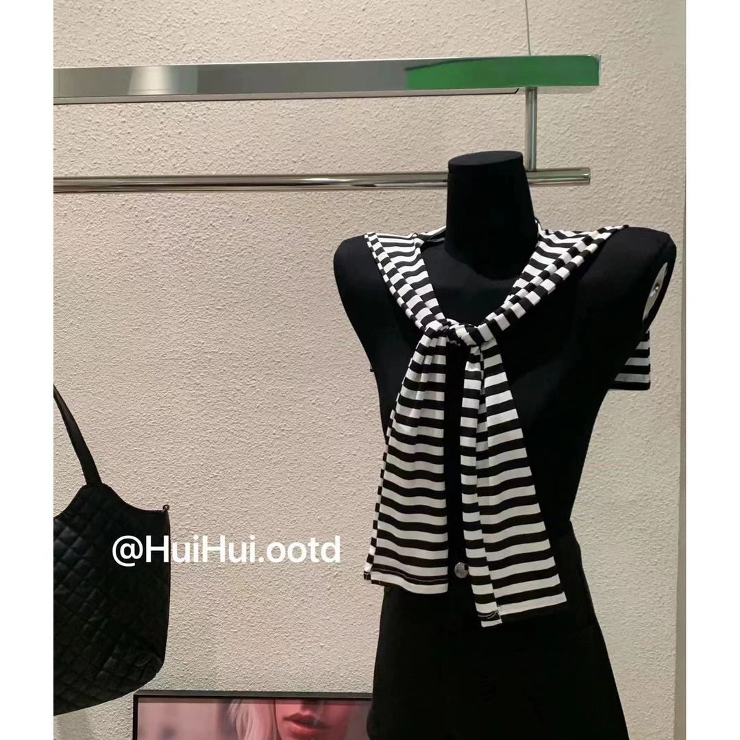 HuiHui【巧妙搭配】搭肩黑白条纹小披肩外搭（A515）