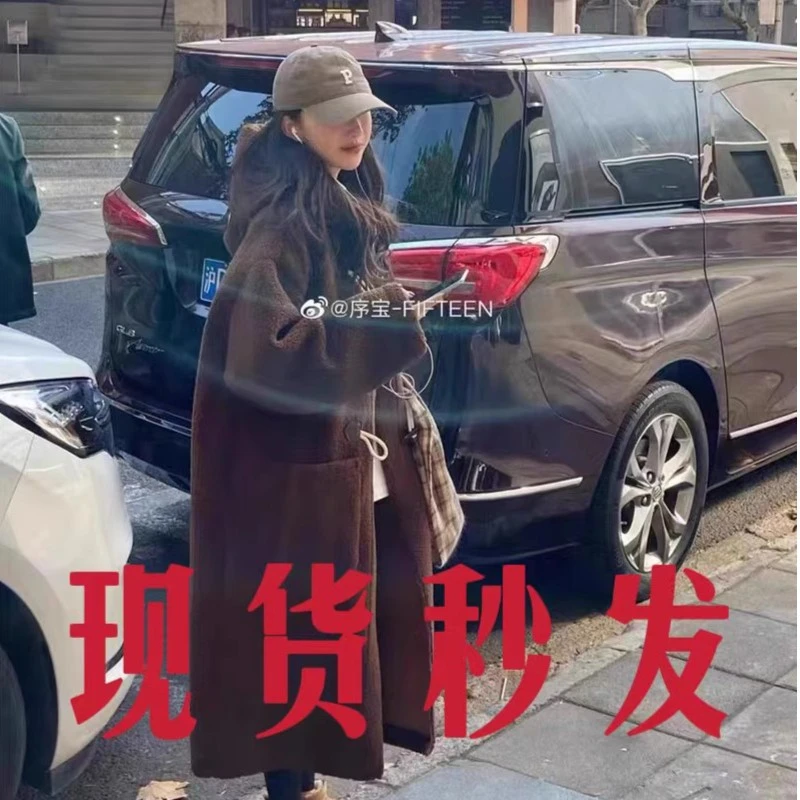 东大门秋冬韩版羊羔毛牛角扣大衣女连帽中长款皮毛一体保暖外套厚