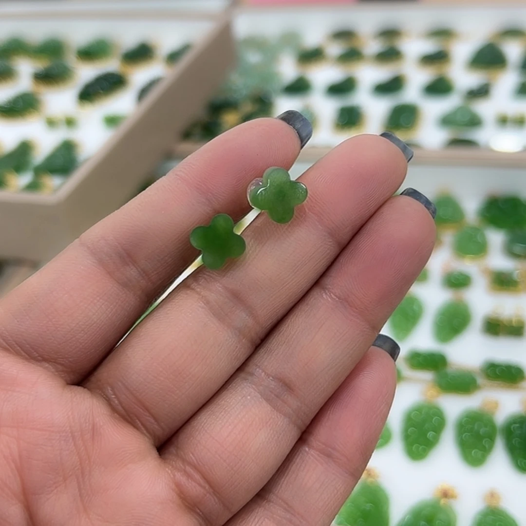 【闪购商品】和田玉耳饰18K金镶嵌会****侠