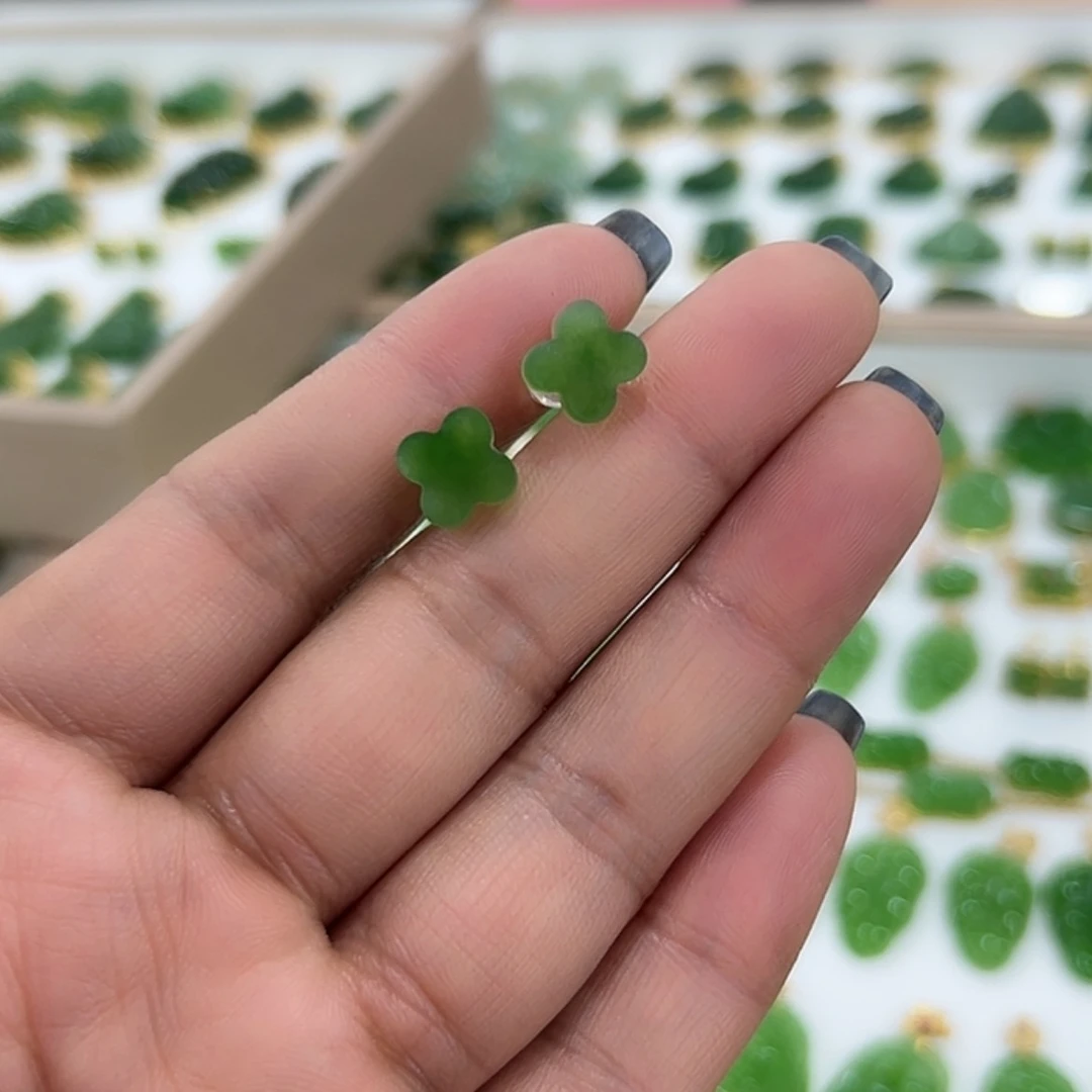 【闪购商品】和田玉耳饰18K金镶嵌会****侠