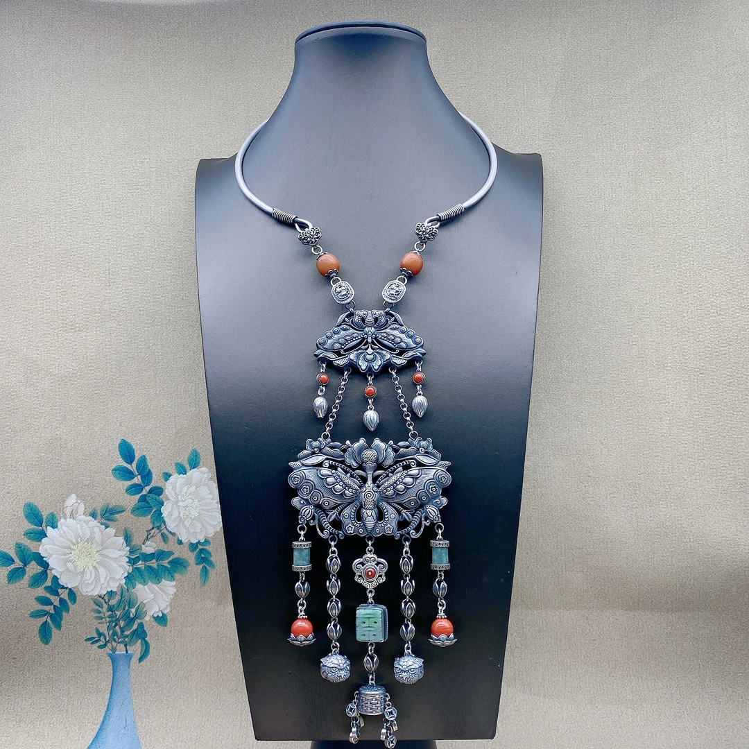 坠链均足银 复古纯手工錾刻银项链蝴蝶吊坠