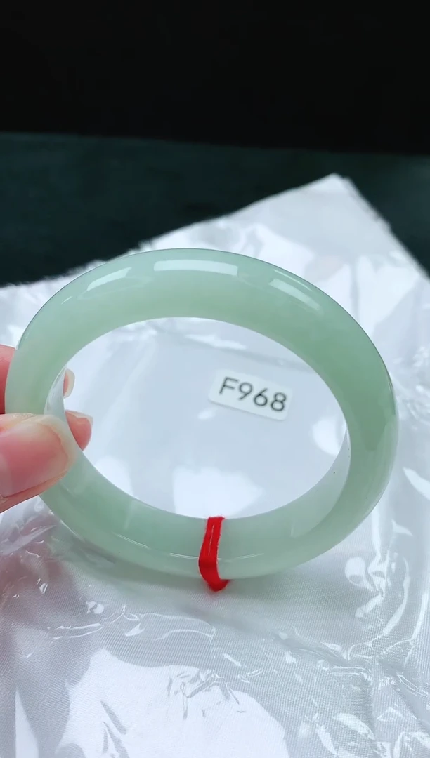 【闪购商品】翡翠手镯未镶嵌缅甸天然A货翡翠手镯