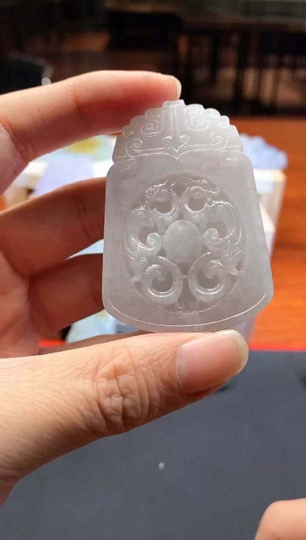 【闪购商品】翡翠颈饰未镶嵌仿古牌