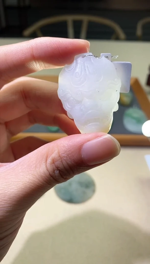 【闪购商品】翡翠颈饰未镶嵌兽头