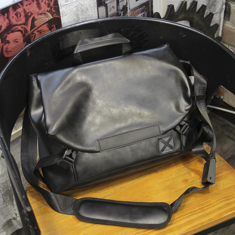 新款单肩包 男士斜挎包时尚简约邮差包手提电脑包韩版ipad挎包