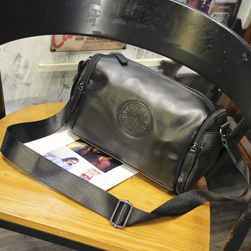 新款皮质男士单肩包 时尚斜挎包户外通勤小背包潮休闲韩版小挎包