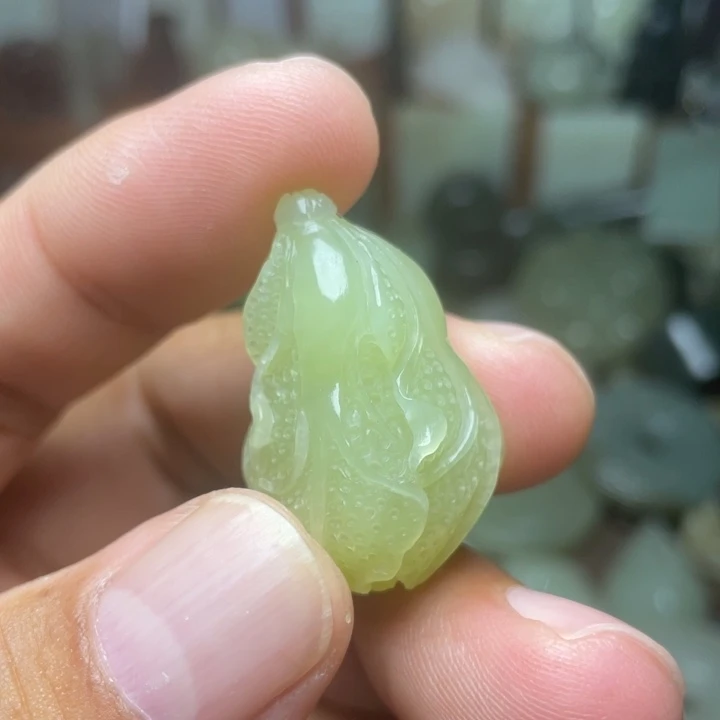 和田玉颈饰未镶嵌初**雪