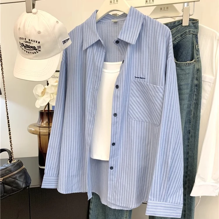 法式宽松蓝色条纹衬衫女春秋新款设计感刺绣休闲防晒长袖上衣