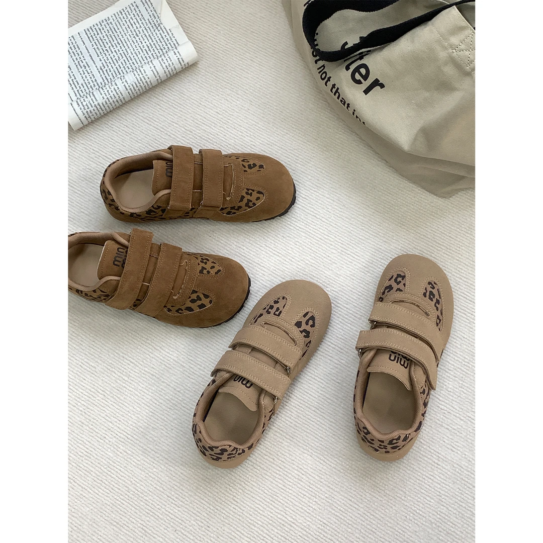 小瑜家 2024秋冬爆款阿甘德训鞋豹纹时尚设计女鞋魔术贴休闲板鞋