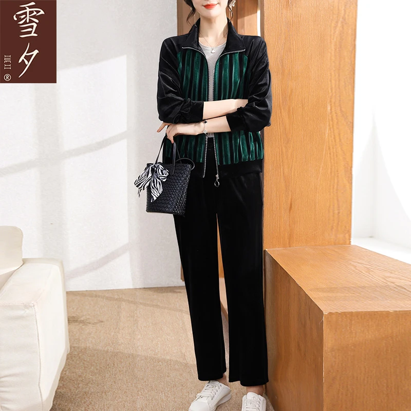 中老年运动服套装女春秋大码2024新款妈妈春装洋气金丝绒休闲外套