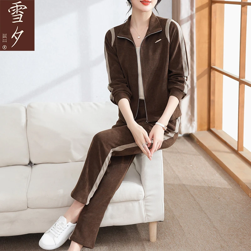 2024新款妈妈春装洋气灯芯绒运动套装50岁中老年女装春秋气质外套