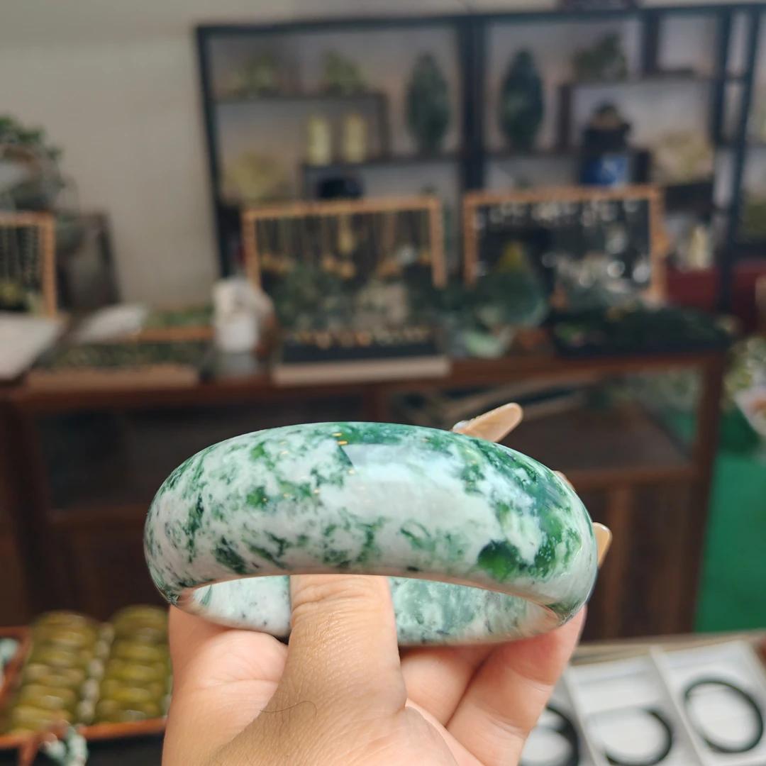 天然岫玉精美孔雀蓝轮胎收手镯