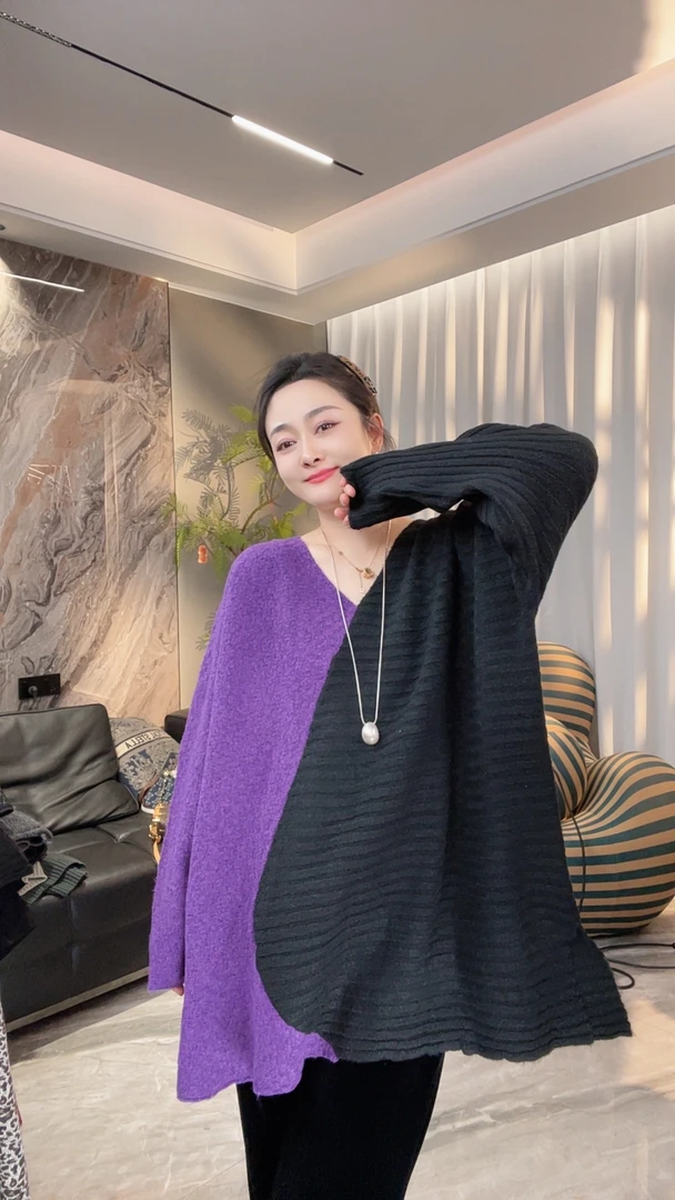 【冲姐】v领撞色拼接针织毛衣女秋冬宽松时尚设计感不规则上衣