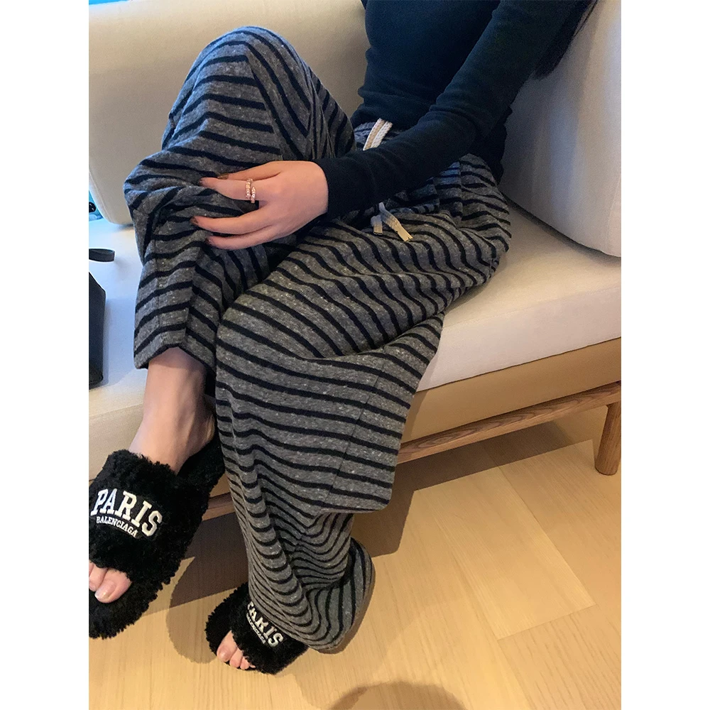 VUMP 散漫慵懒调调厚实拉毛工艺加绒宽松随意感条纹阔腿裤秋冬季