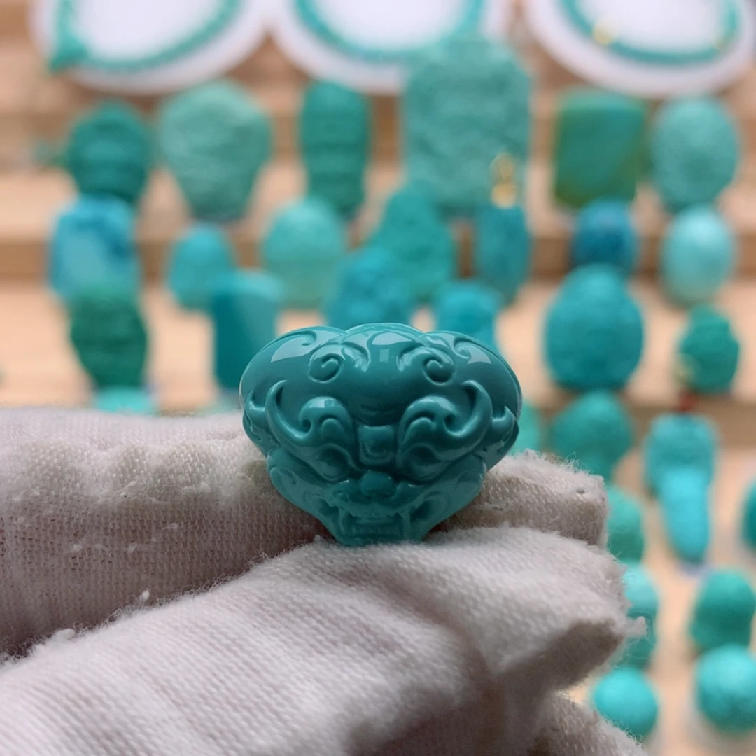 绿松石配饰未镶嵌