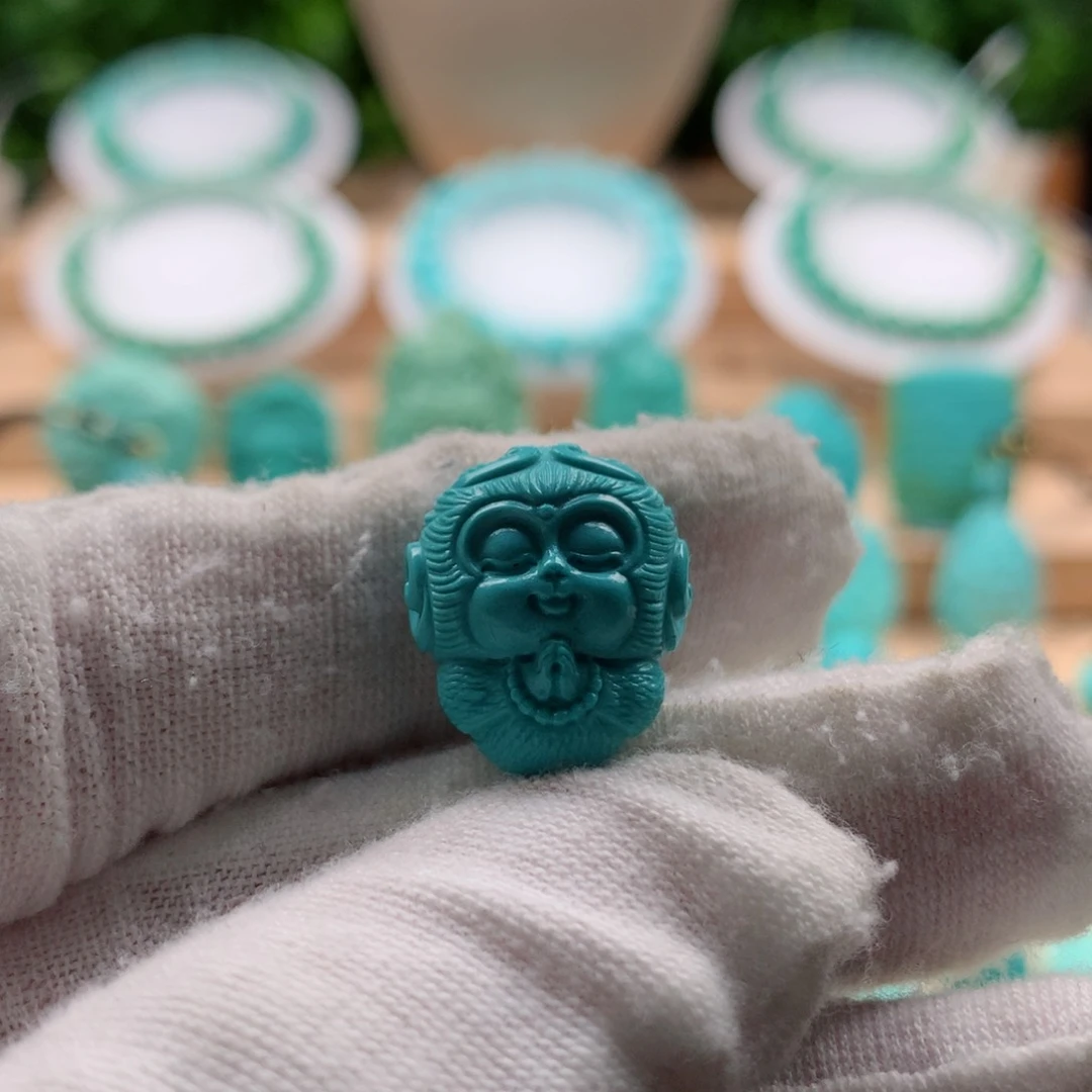 绿松石配饰未镶嵌