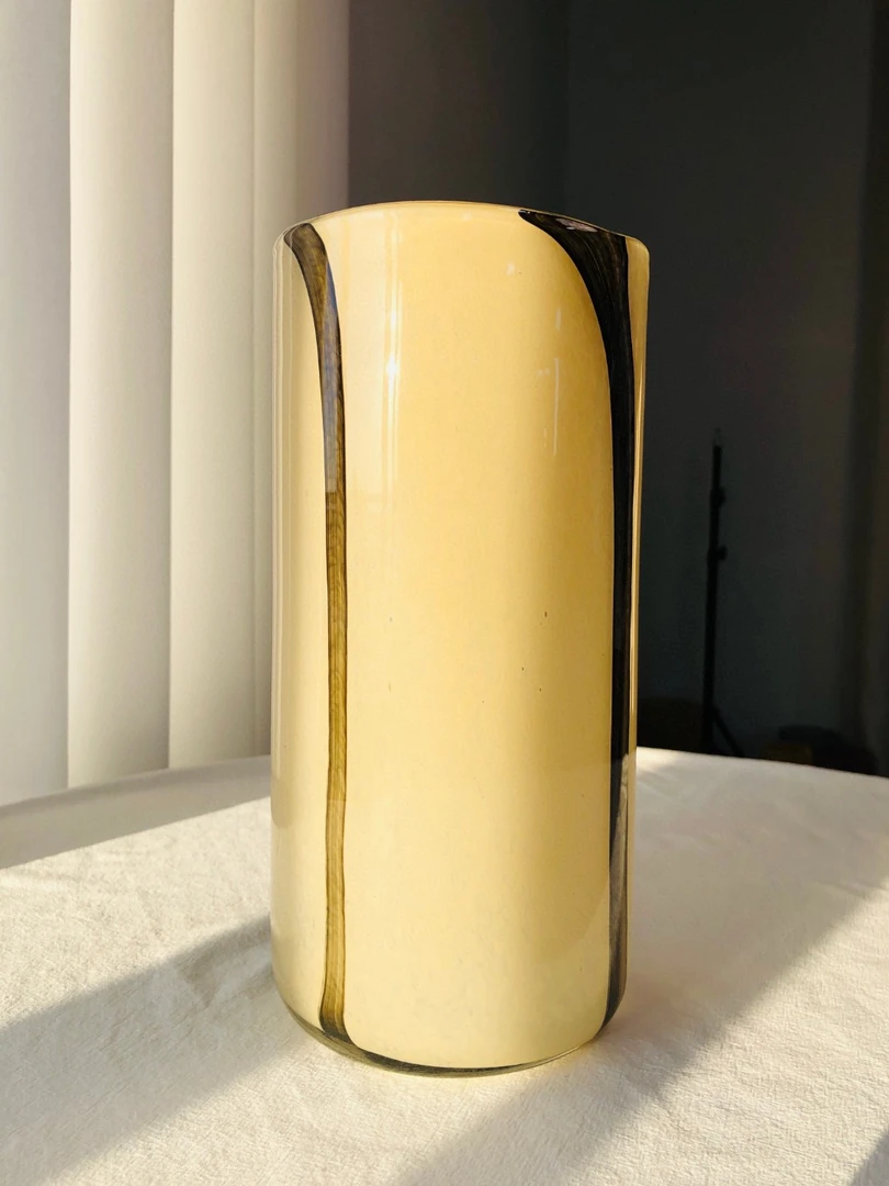 中古手工琉璃花瓶复古沙滩瓷直筒大口径插花花器条纹奶黄色艺术感