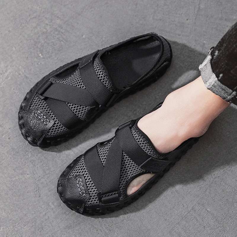 凉鞋男夏季透气潮流运动休闲包头洞洞凉拖手工缝制外穿开车沙滩鞋