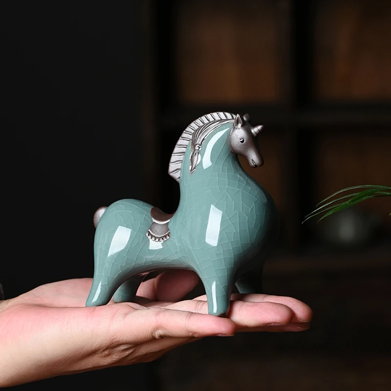 陶瓷唐马摆件小号哥窑客厅玄关酒柜桌面装饰品办公桌生肖马摆设