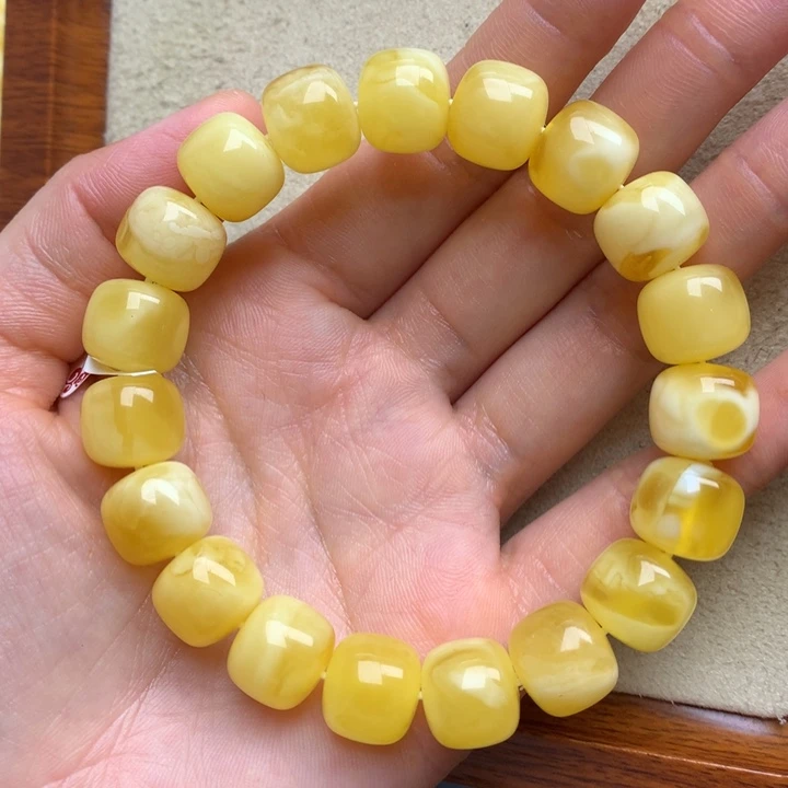 蜜蜡珠宝奇石未镶嵌