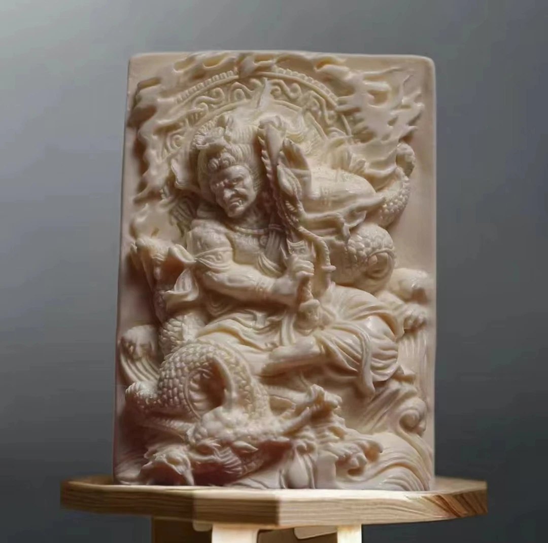 不动明王牌（属鸡），象牙果，赠送脖挂一条