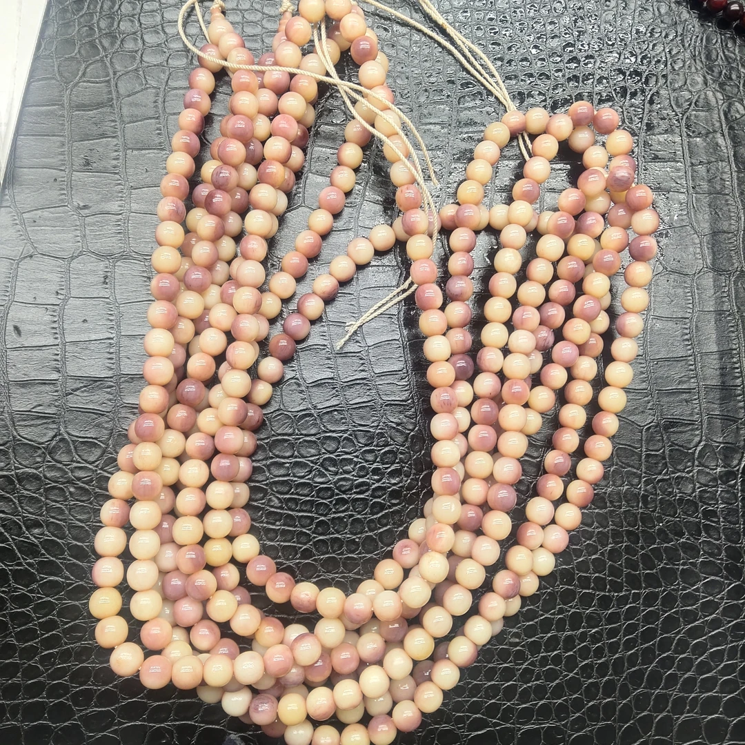 10mm108驼骨微瑕发1条