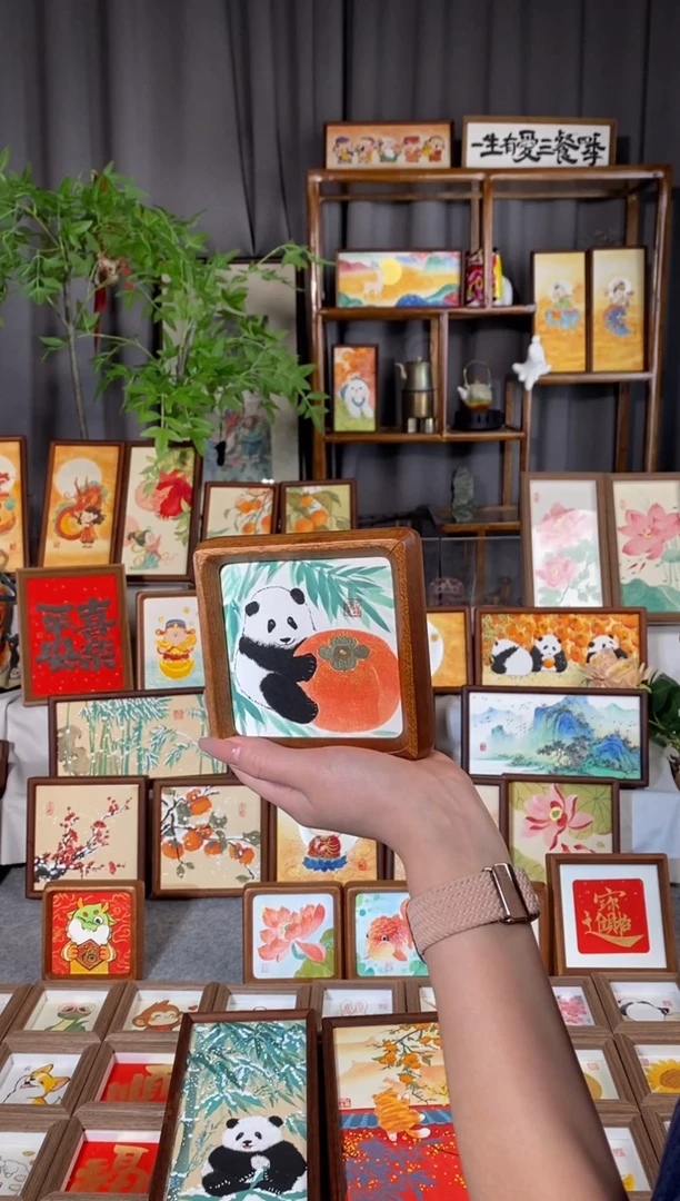 【闪购商品】绘画柿子熊猫 花梨12