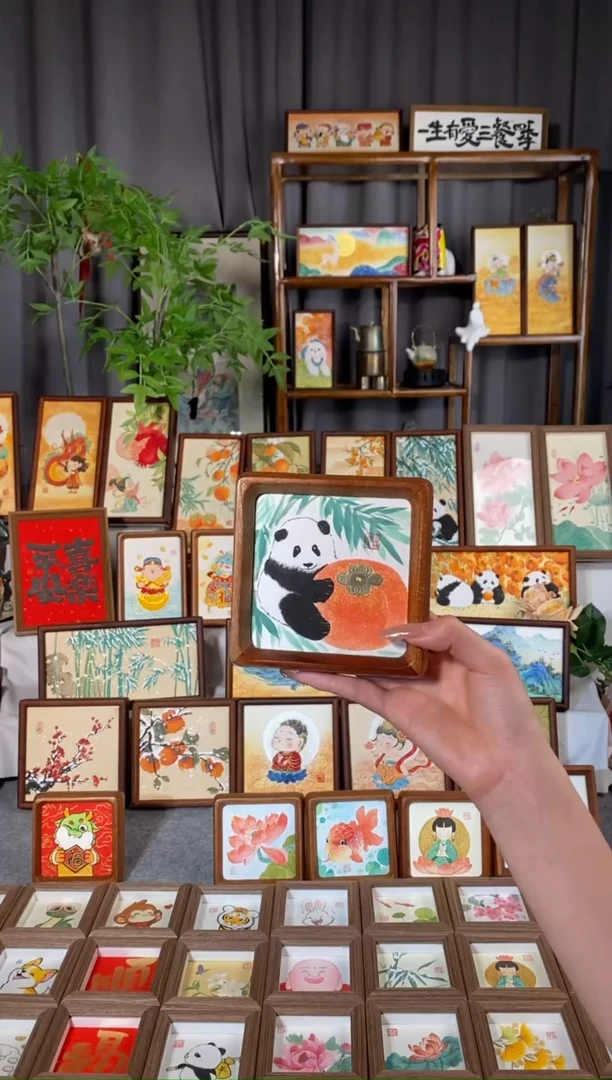 【闪购商品】绘画熊猫柿子 花梨12