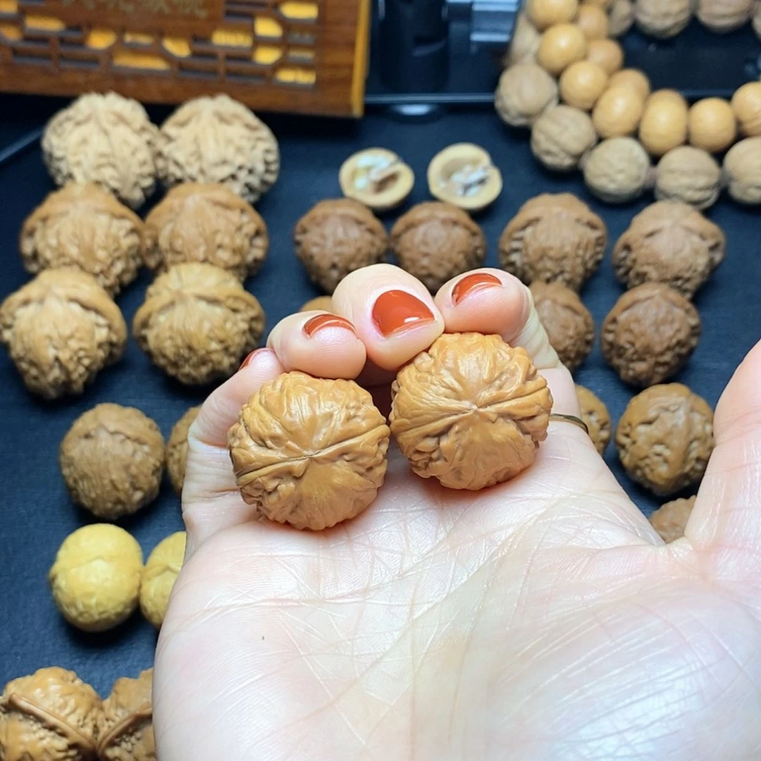 【闪购商品】文玩核桃把件@**.