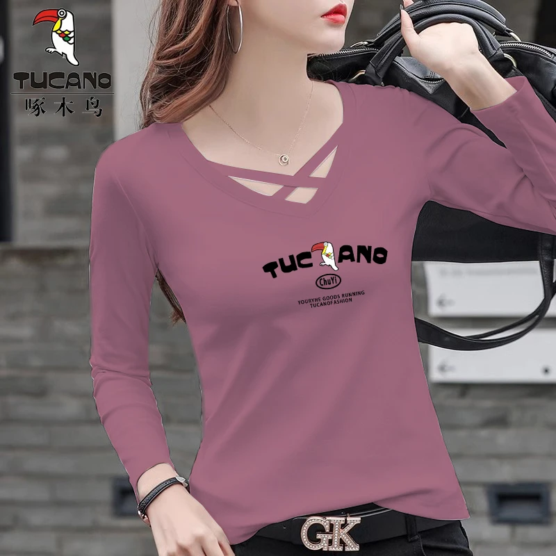 啄木鸟正品秋季大码V领潮流上衣长袖t恤女士2024年新款洋气体恤衫