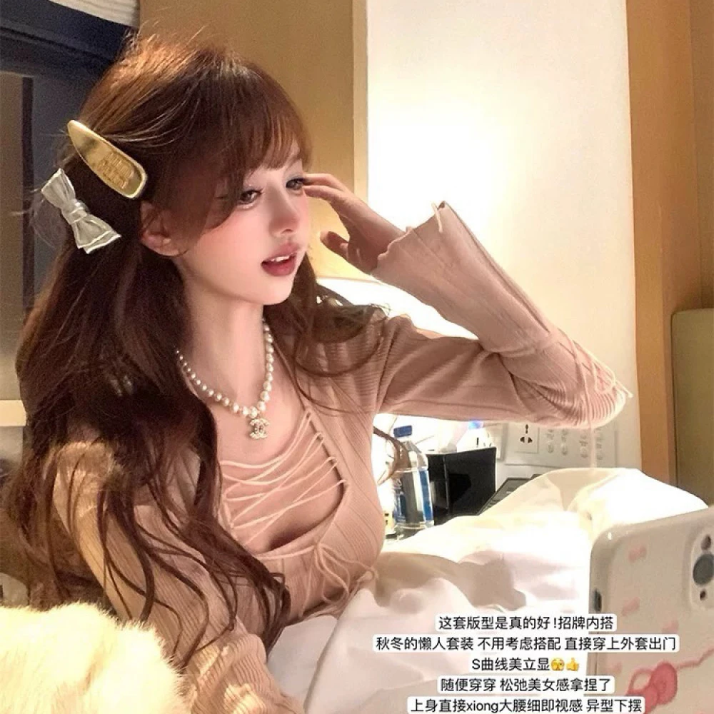 海狮漫不经心 女神比例懒人秋冬内搭套装微喇拖地裤两件套