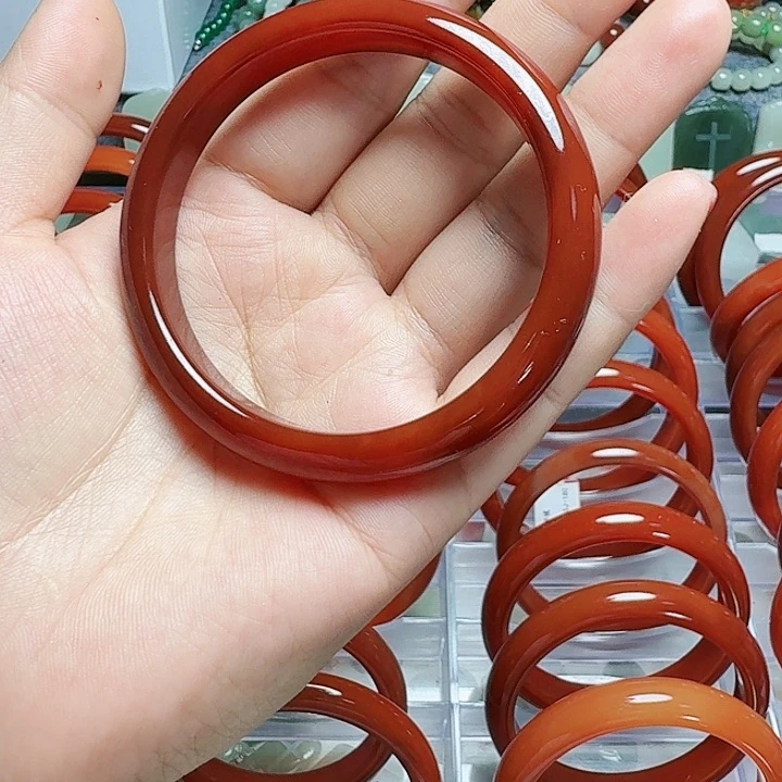 玛瑙/玉髓手镯未镶嵌以*