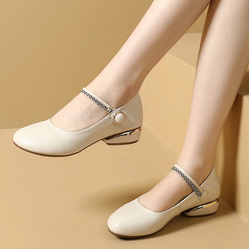 春夏圆头软面皮玛丽珍小皮鞋低跟宽脚肥大码女单鞋软底真皮妈妈鞋