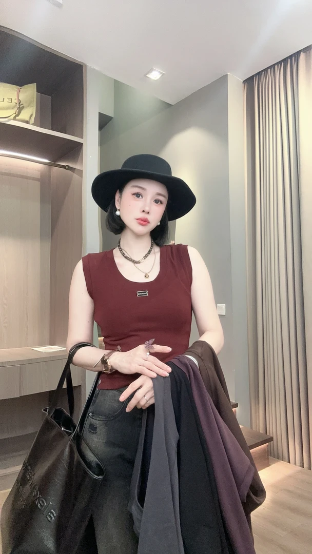 欧洲站秋新款U领套头背心女显瘦无袖内搭上衣潮