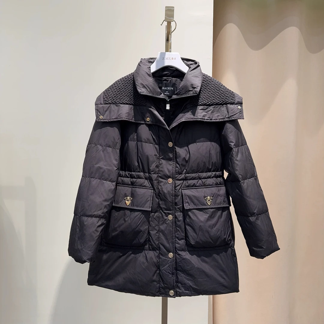 麦寻YRMYP012冬季新款中长款收腰假两件显瘦海军领白鸭绒女