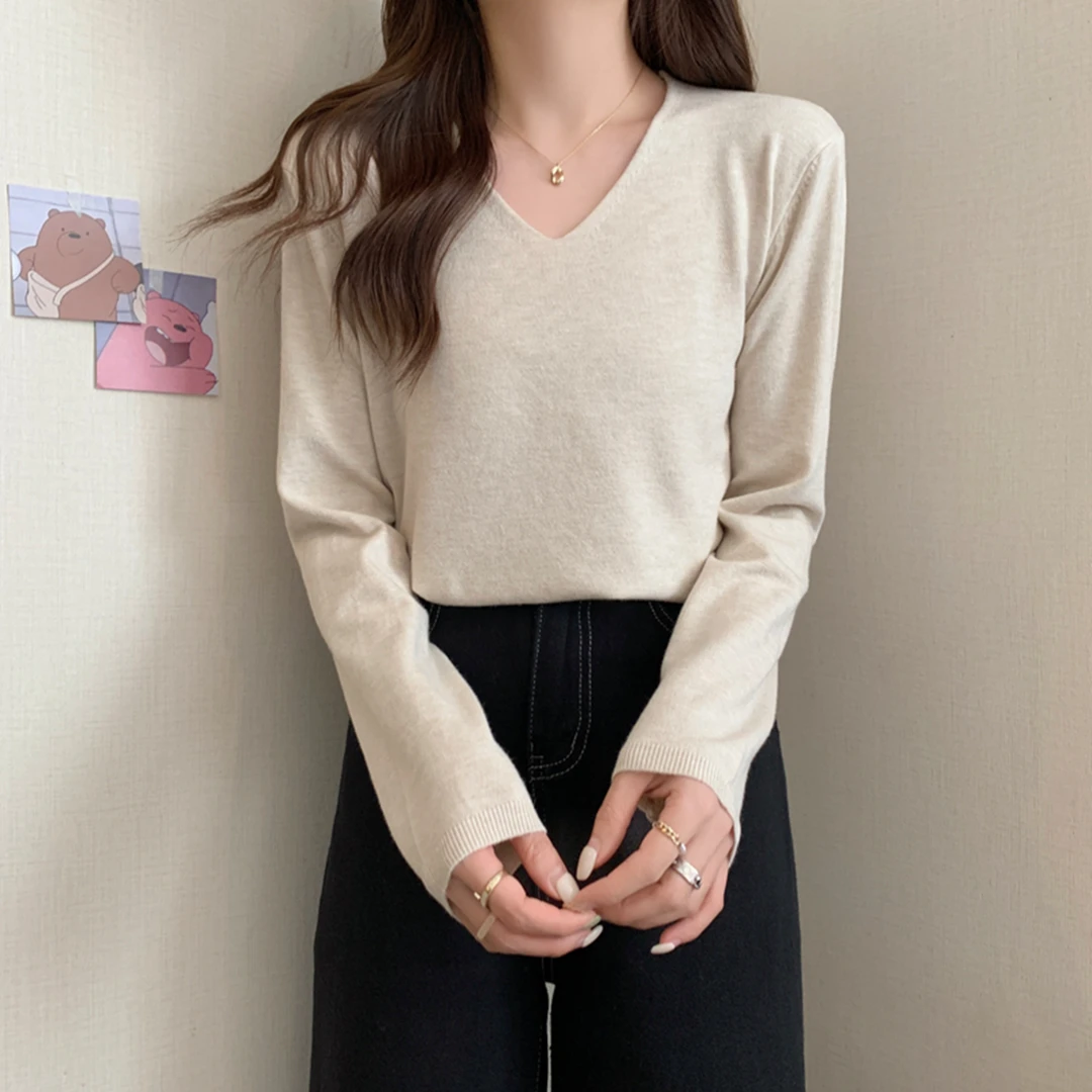 软糯杏色V领针织衫打底毛衣女春秋2024新款韩系百搭长袖上衣内搭