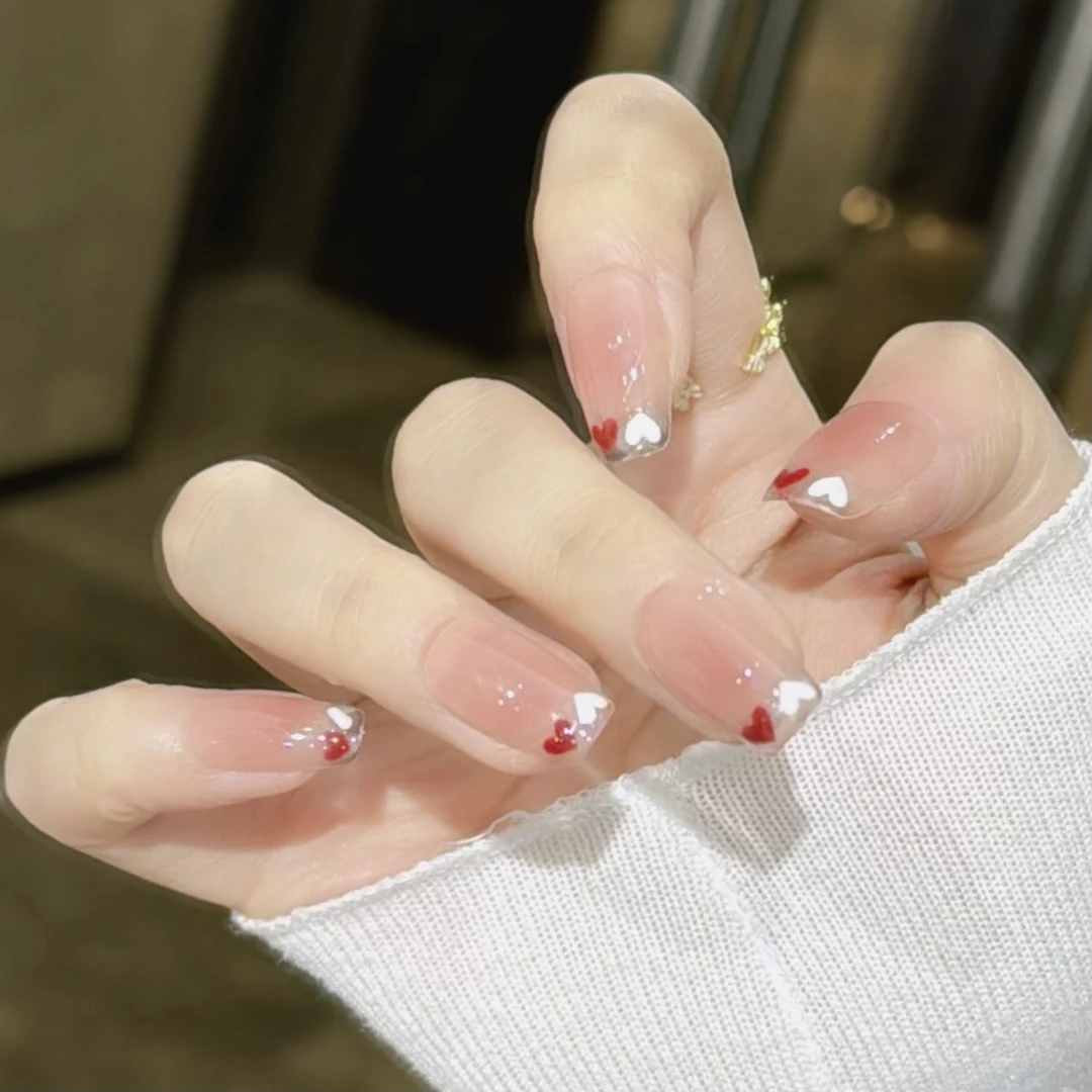 【心尖尖】三仟手工穿戴甲 腮红手绘爱心美甲 夏日少女简约灵动款