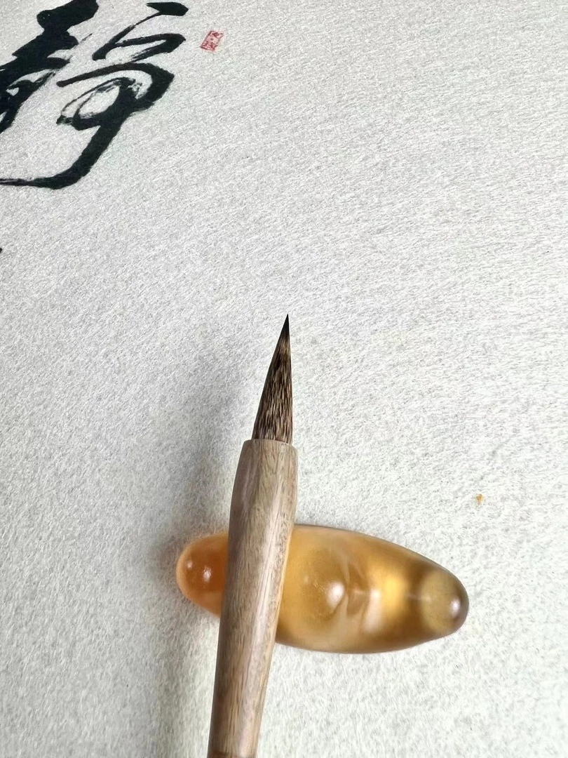 青云石獾毛笔口径0.8出锋3.2可画可写【八叔笔庄清水试笔蘸墨不退】