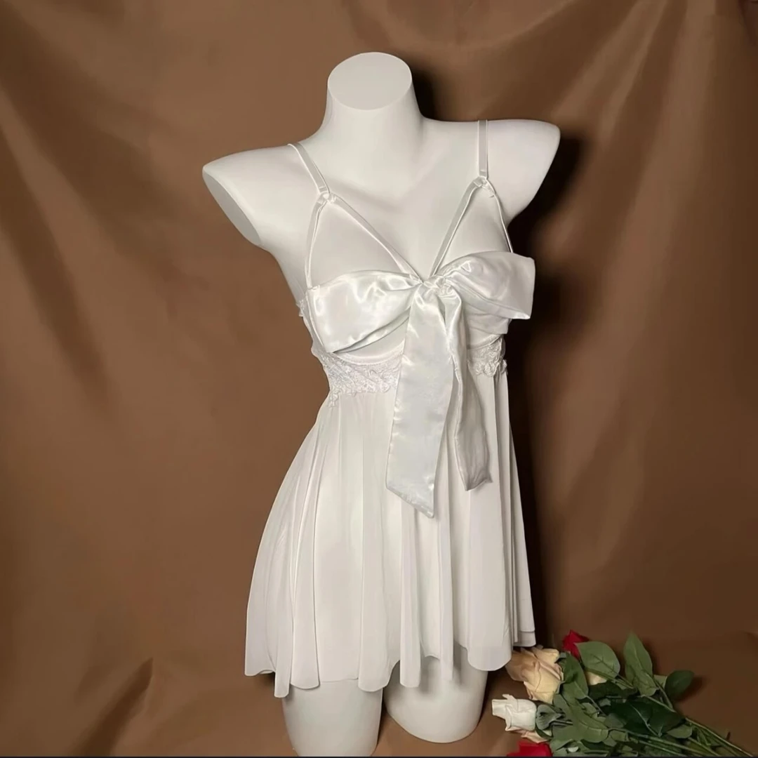 初见【80-170斤】蝴蝶结吊带睡裙性感高级感纯欲