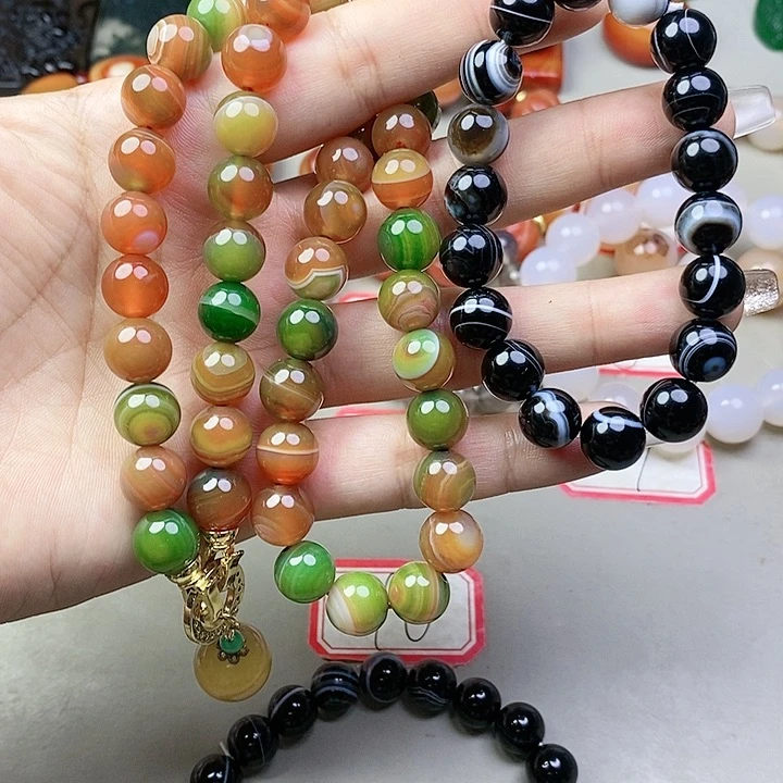 玛瑙/玉髓吊坠(赠链)未镶嵌快***。