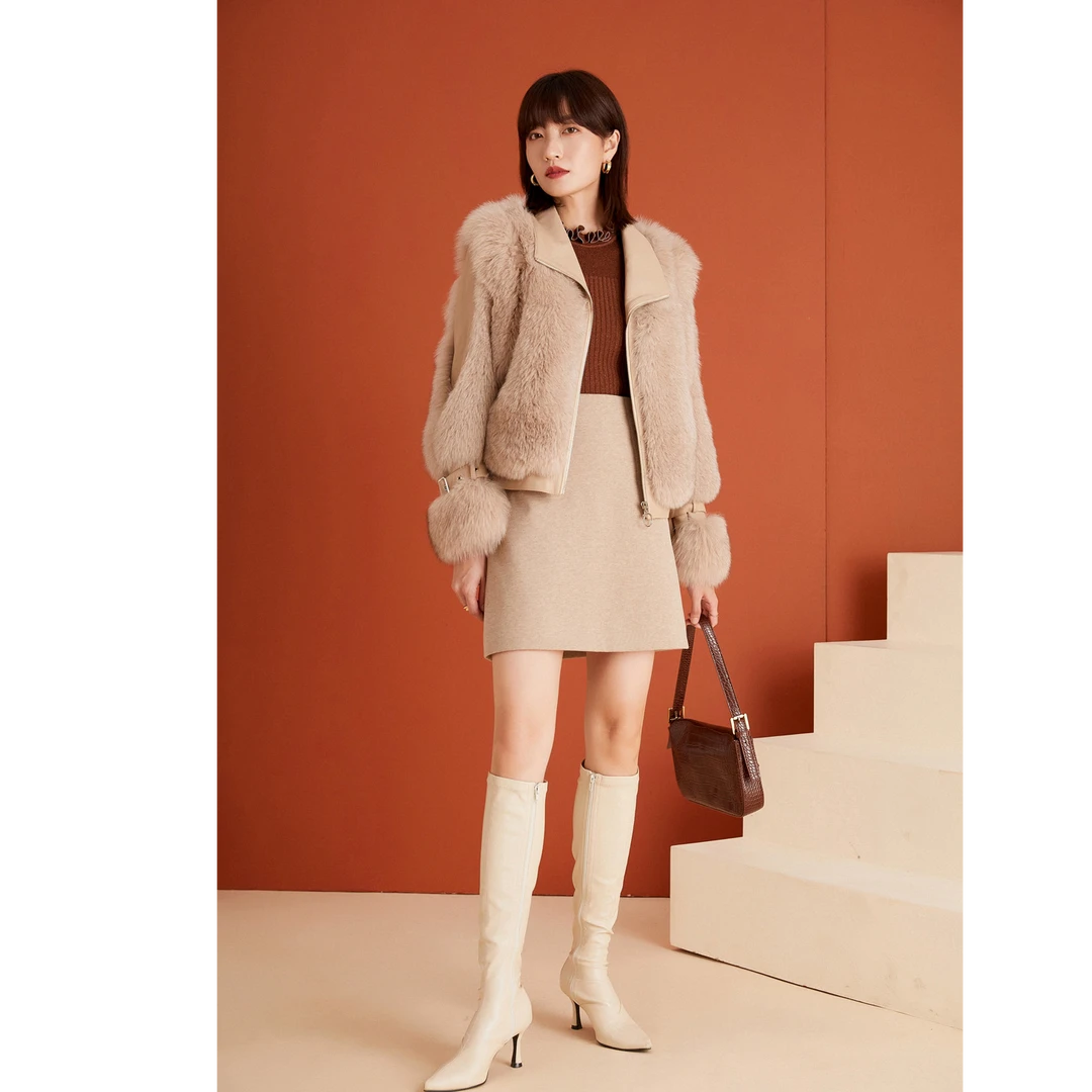 YINER音儿女装冬狐狸毛绵羊皮皮草短外套8C63509166