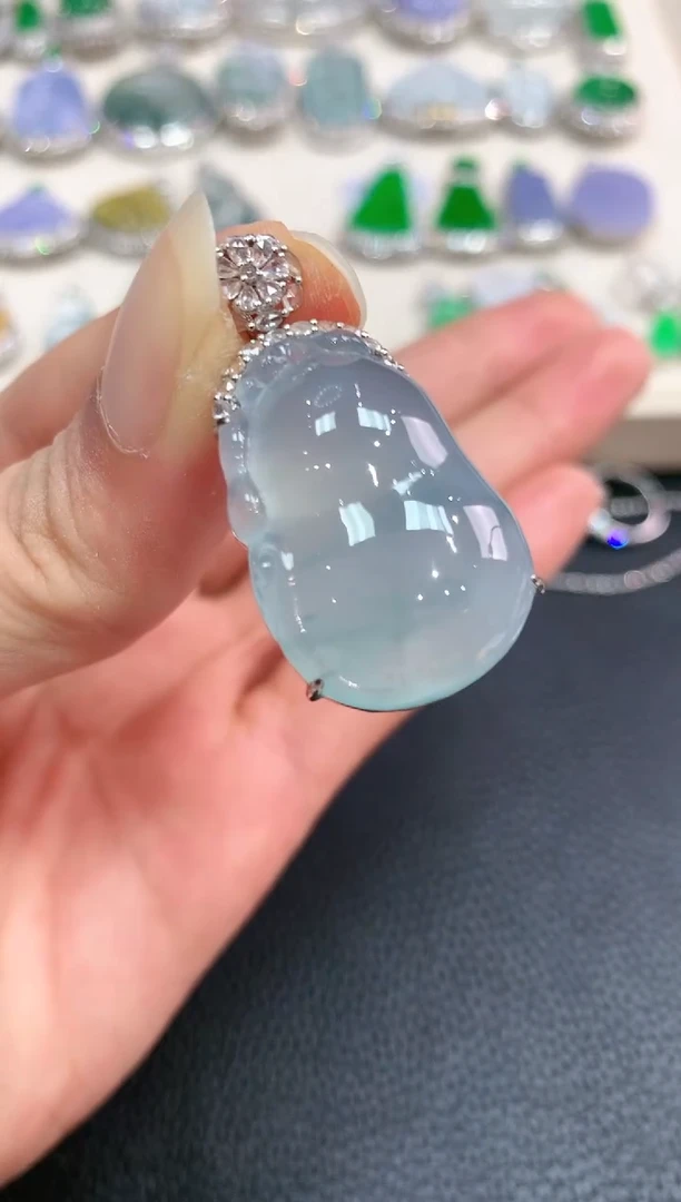 【闪购商品】翡翠吊坠(不含链)18K金镶嵌b152