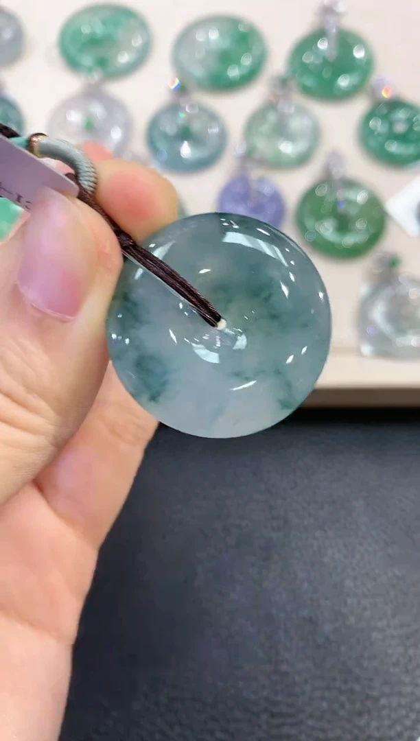 【闪购商品】翡翠吊坠(不含链)未镶嵌B45